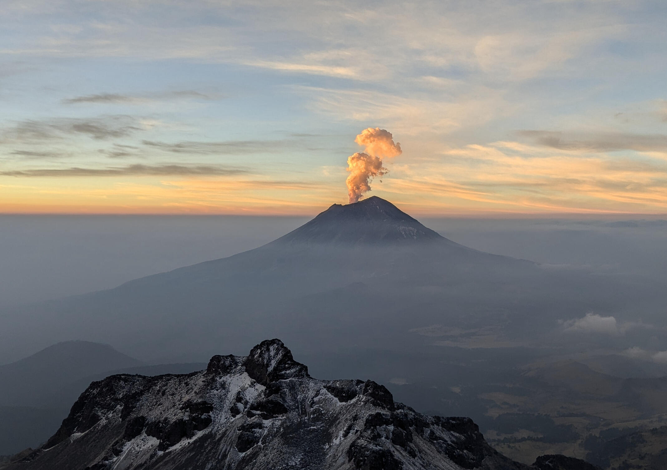 Popocatepetl (Mexico) alpine glow eruption from 16,500 feet